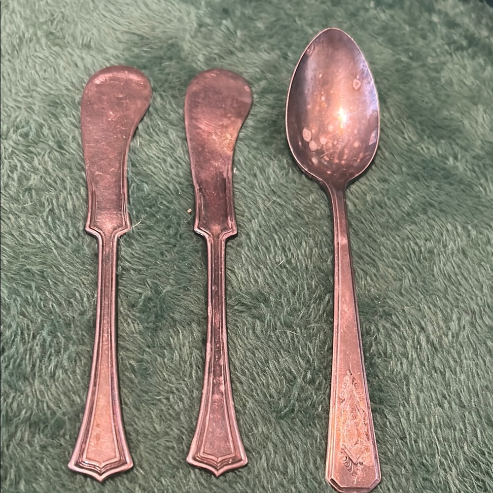 1881 Antique Rogers A1 Elegant Silver butter, knives, and spoon